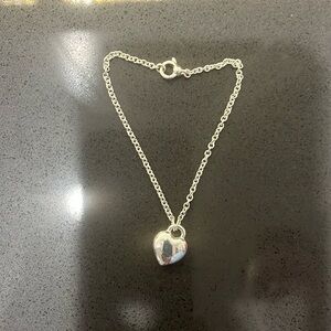 Tiffany & CO Bracelet. Brand New. Item # 73340144 SS RTT MB FULL HRT BLT MD.